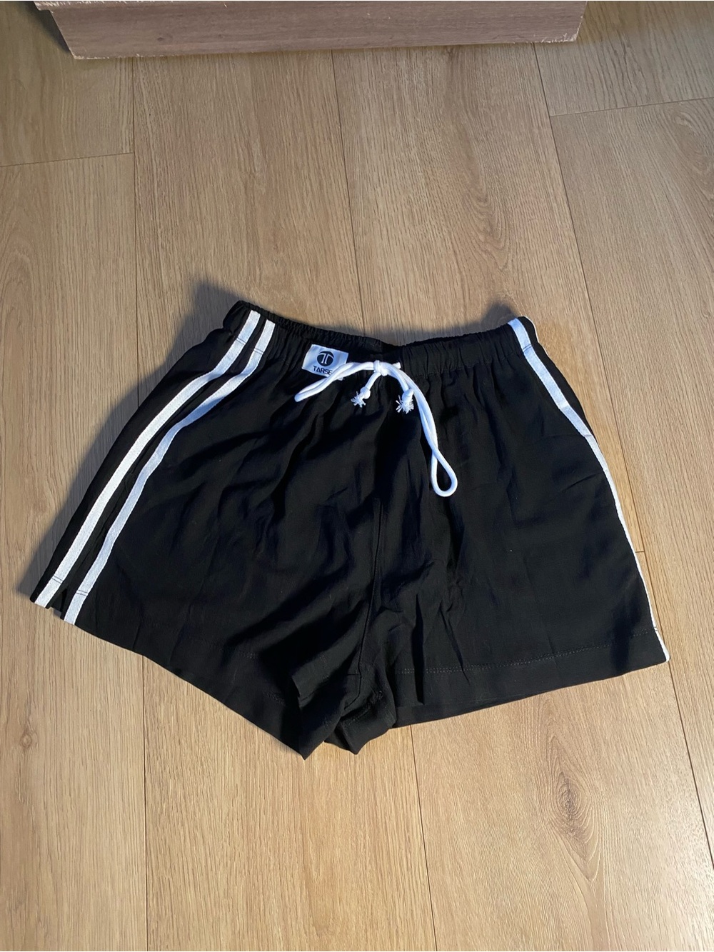 Sporty Chic Black Stripe Lounge Shorts 🖤✨